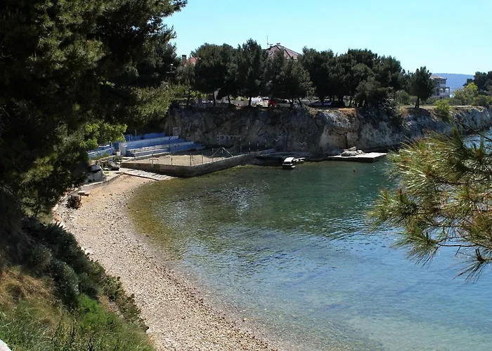 House With A Parking Space - 11795 Дом отдыха *